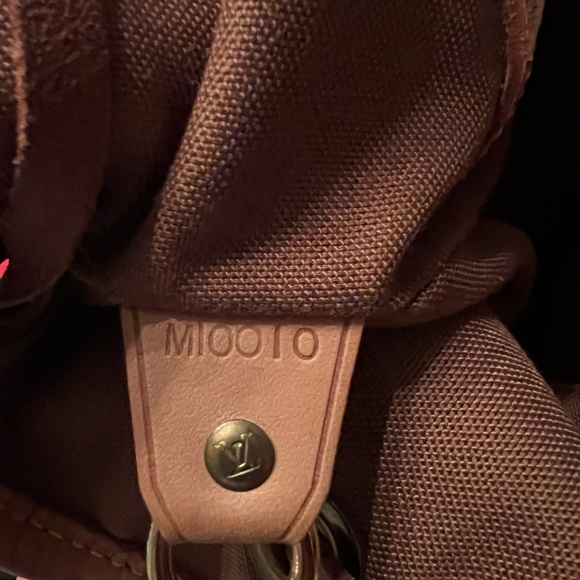 Authentic Louis Vuitton Backpack Montsouris GM Monogram - Picture 4 of 5